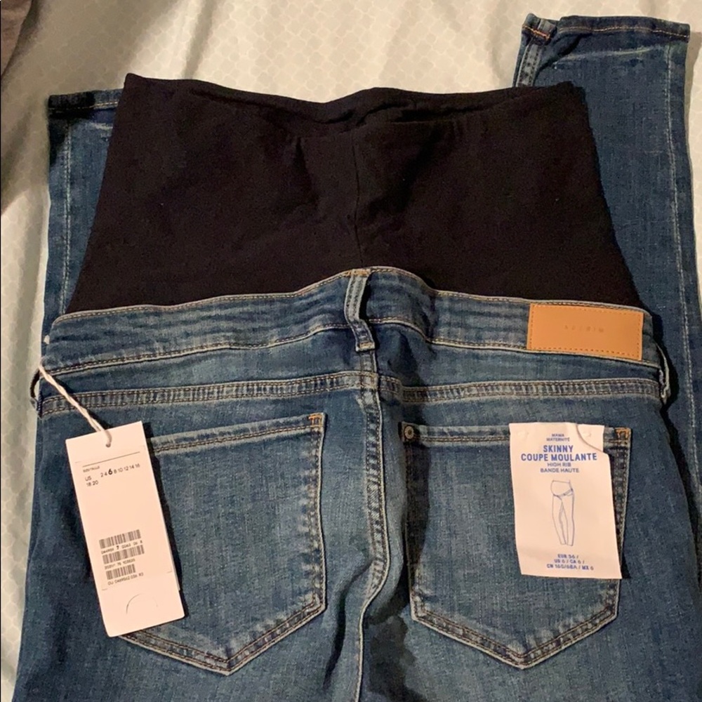 NWT Maternity  skinny jeans size 6 from H&M